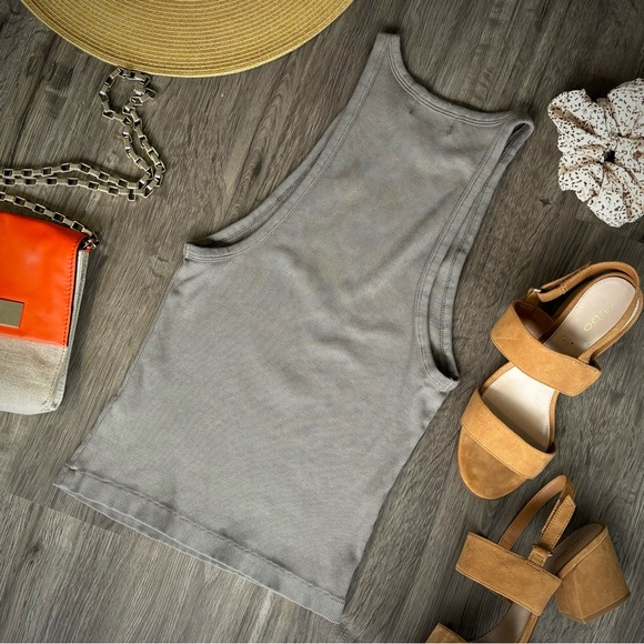 Aritzia Denim Forum Medium The Jane Ribbed Army Green Tank Top - Picture 5 of 6